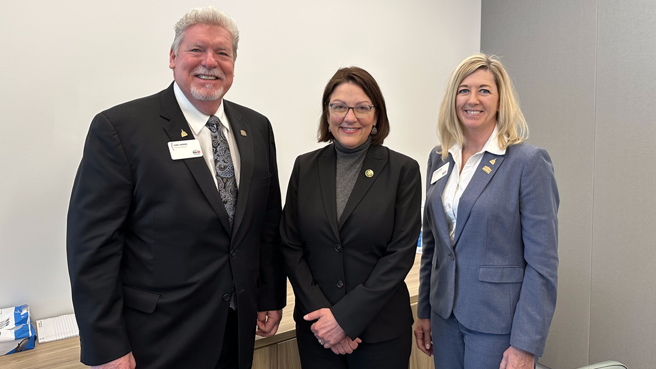 NAHB Chairman Alicia Huey and First Vice Chairman Carl Harris meet with Rep. Suzan DelBene (D-WA), Chair of the Democratic Congressional Campaign Committee 