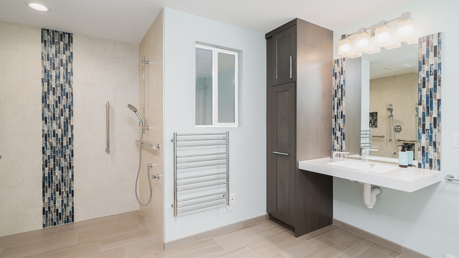 Iron Brothers Bathroom Photo