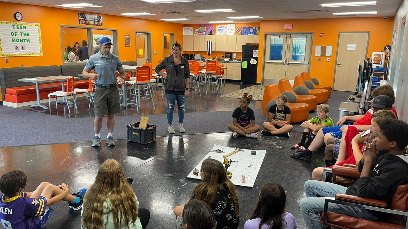 teens learn about tools