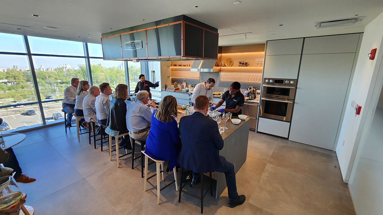 Recruiting competition winners at the Signature Kitchen Suite Skyline Showroom
