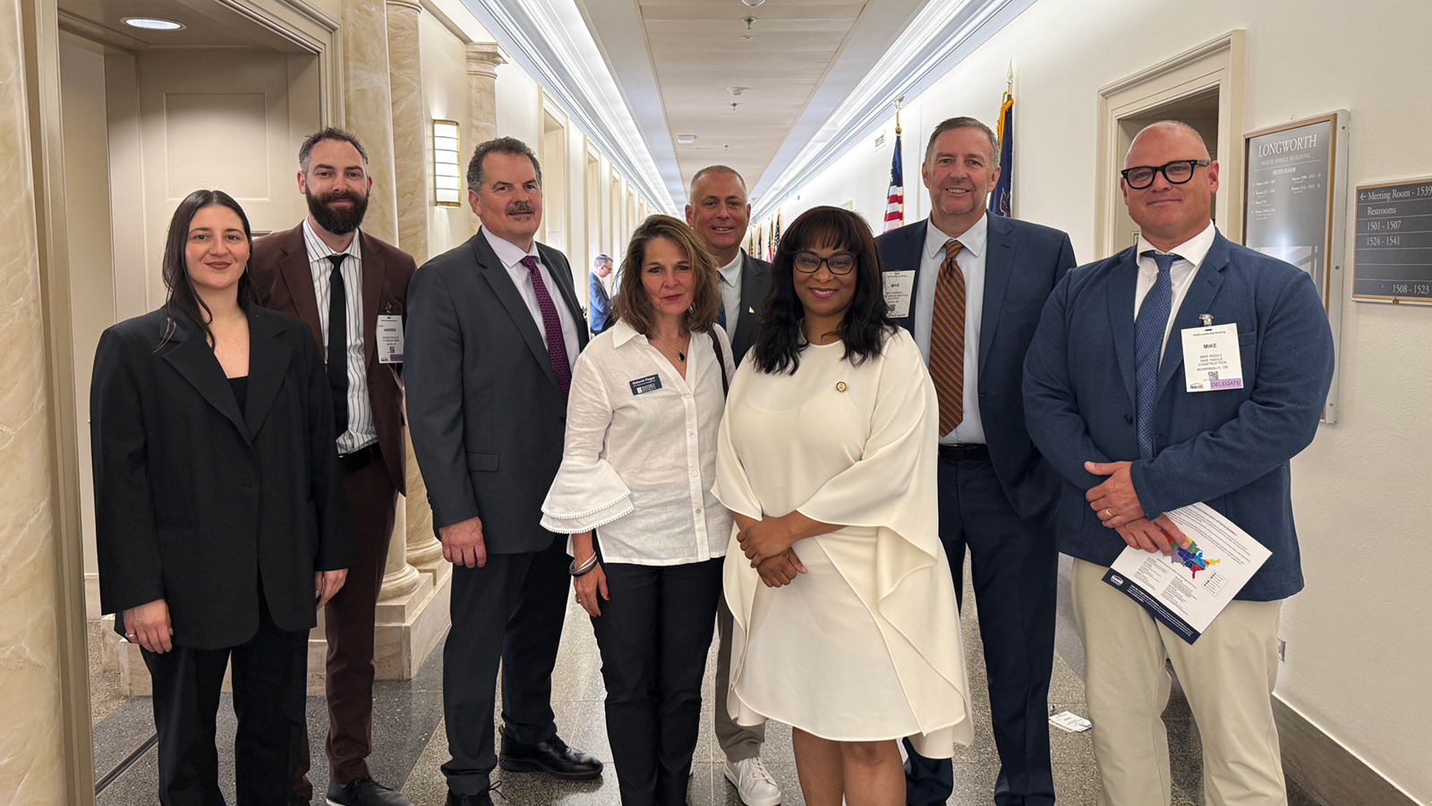 Rep. Janelle Bynum (D-Ore.) met with members
