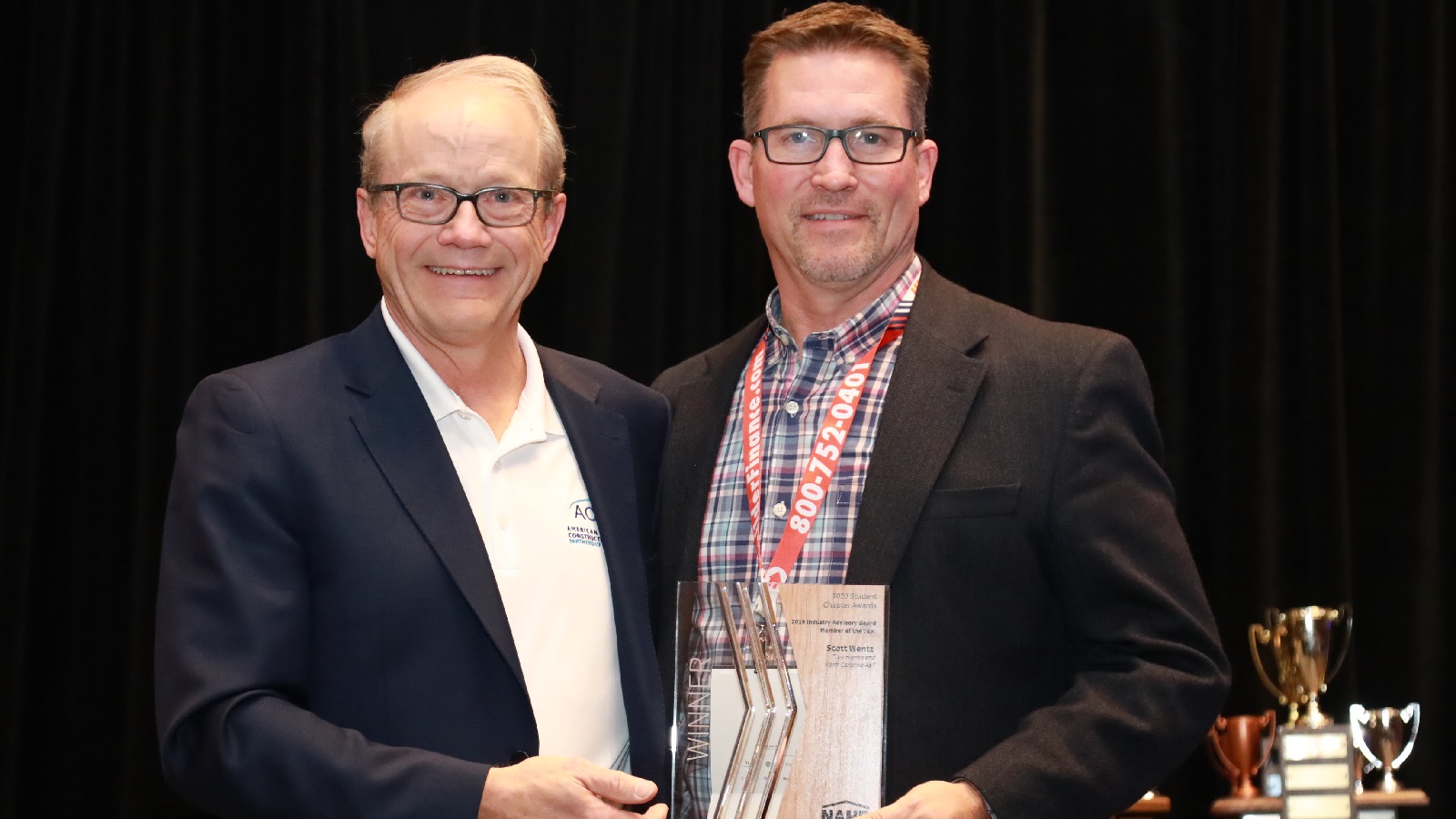 Scott Wentz accepting the award at IBS 2020