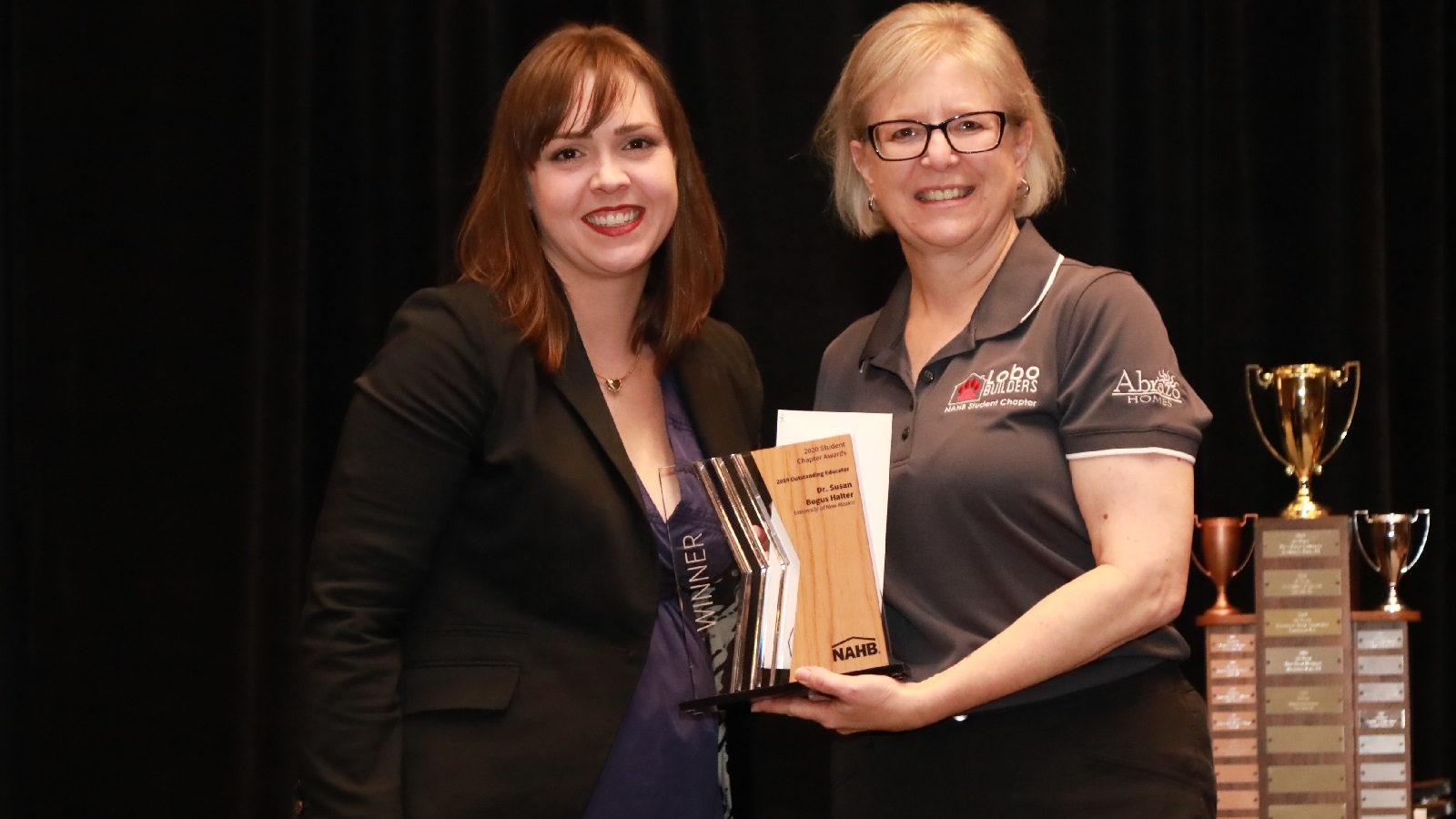 Susan Bogus Halter accepts the award at IBS 2020