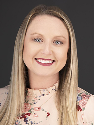 Amanda Passwaters headshot